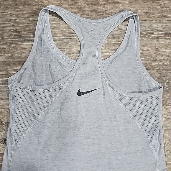 Nike dri-fit tanktop - Picture 6 of 6